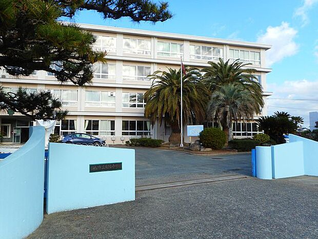 南陽中学校（320m）