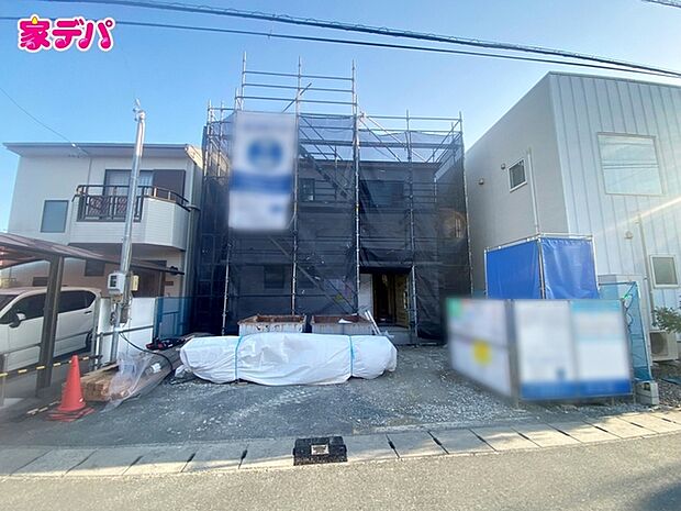 【1号棟】上棟しました! ・長期優良住宅 ・5LDK ・LDK15.7帖、隣接洋室4.3帖 ・全居室収納完備 ・パントリー ・SIC ・勝手口 ・ウォークインクローゼット ・インナーバルコニー