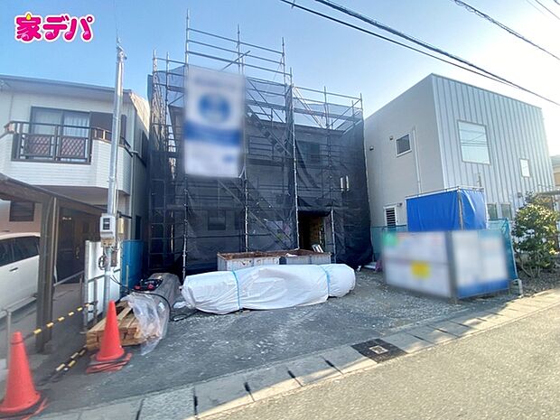 上棟しました!ご見学希望のお客様につきましては現地の他に同社の完成物件にて設備や仕様などご確認いただけます。