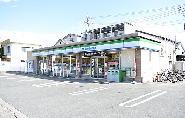 ファミリーマート浜松城北二丁目店(530m)