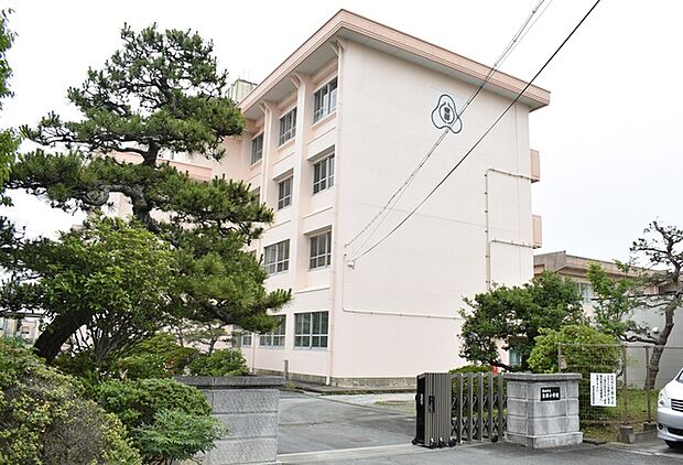 東部小学校(1650m)