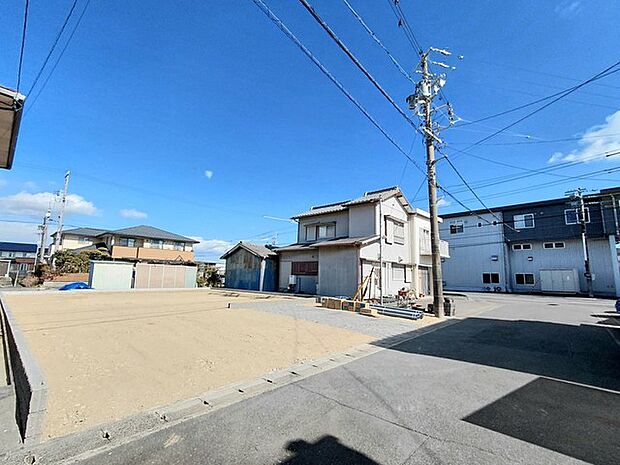 建築予定地です。ご見学希望のお客様につきましては同型同仕様の物件にご案内いたします