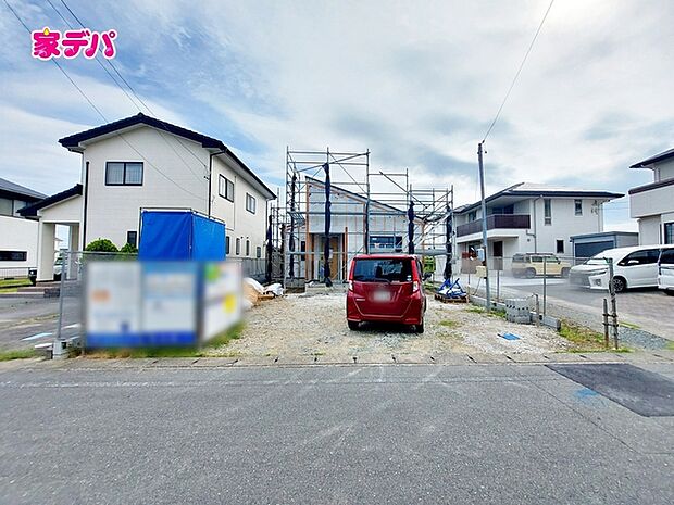 【1号棟】上棟しました! ・長期優良住宅 ・平屋建て住宅 ・4LDK ・LDK17.2帖、隣接洋室4.5帖 ・全居室収納完備 ・WIC完備 ・南庭 ・駐車場2台可