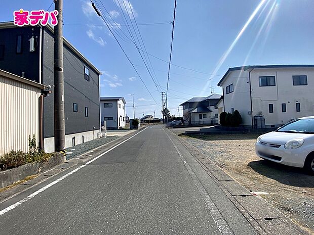 前面道路:北東側約5.6m幅