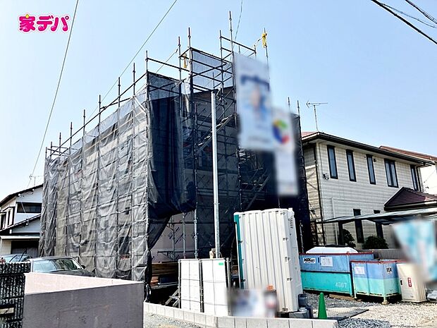 住宅ローンにご不安のあるお客様も、まずはお気軽にご相談下さい。お客様に最適な資金計画と金融機関をご案内いたします。