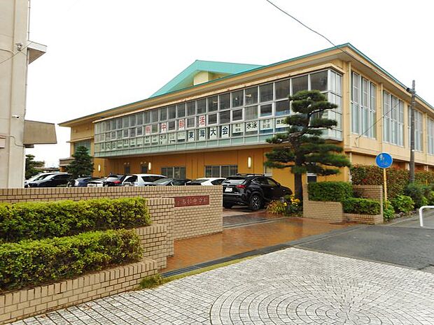 南部中学校(1330m)