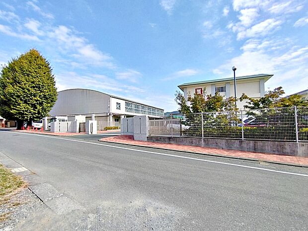 井伊谷小学校(480m)