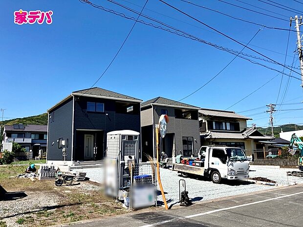足場が外れました!現地ご案内いたします。お気軽にお問い合わせください!(右側)