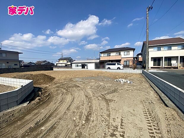 住宅ローンにご不安のあるお客様も、まずはお気軽にご相談下さい。お客様に最適な資金計画と金融機関をご案内いたします。