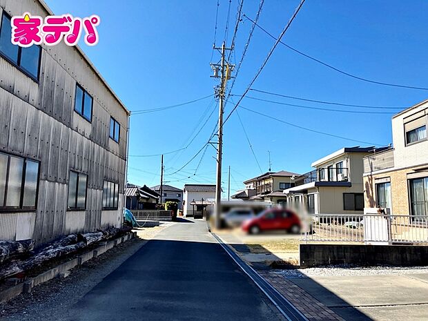 前面道路:北側約4.4m幅