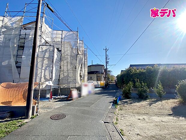 前面道路:西側約3.1m幅