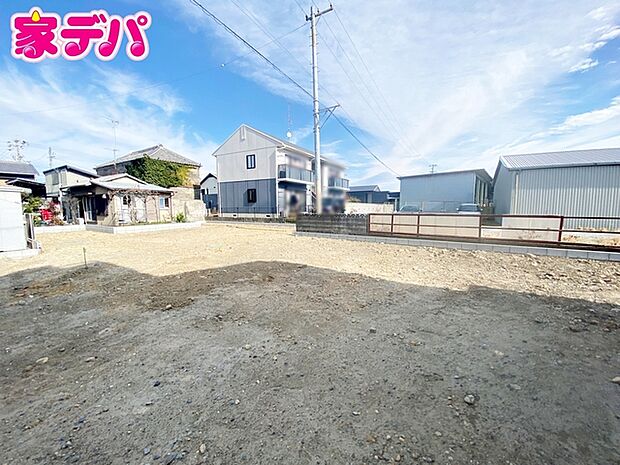 住宅ローンにご不安のあるお客様も、まずはお気軽にご相談下さい。お客様に最適な資金計画と金融機関をご案内いたします。