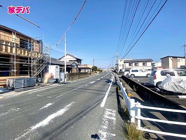 前面道路:西側7.4約11m幅