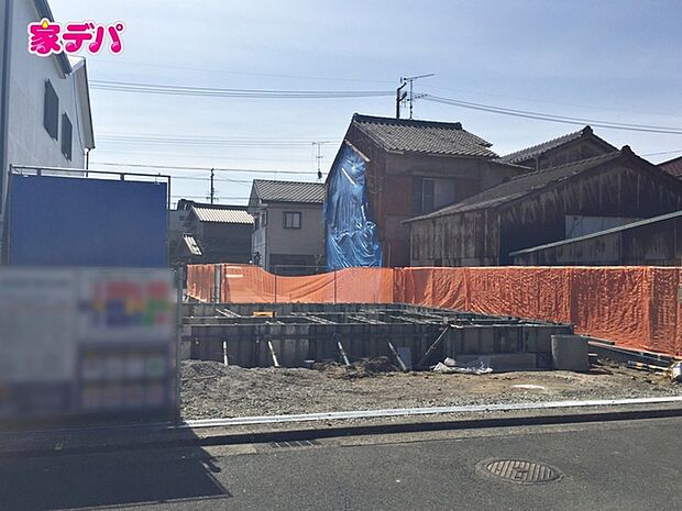 基礎工事中です。ご見学希望のお客様につきましては同型同仕様の物件にご案内いたします