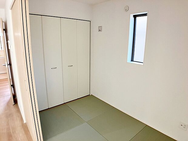 【和洋室3帖】 続き間の和室は収納スペースとして利用したり、一つのお部屋としてご使用いただけます。