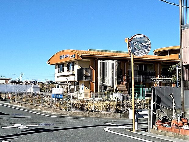 なかよしこども園(390m)