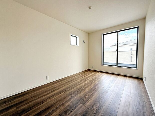 【施工例】お子様の一人部屋に最適な居室です。クローゼット付きで自然とお片付けできる環境に!