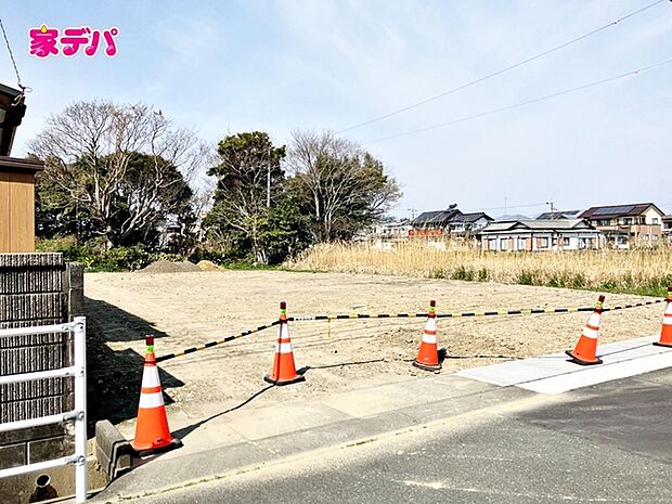 住宅ローンにご不安のあるお客様も、まずはお気軽にご相談下さい。お客様に最適な資金計画と金融機関をご案内いたします。