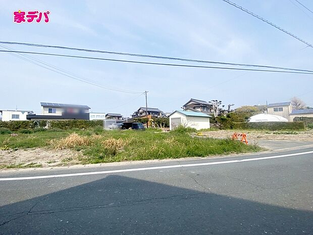 住宅ローンにご不安のあるお客様も、まずはお気軽にご相談下さい。お客様に最適な資金計画と金融機関をご案内いたします。