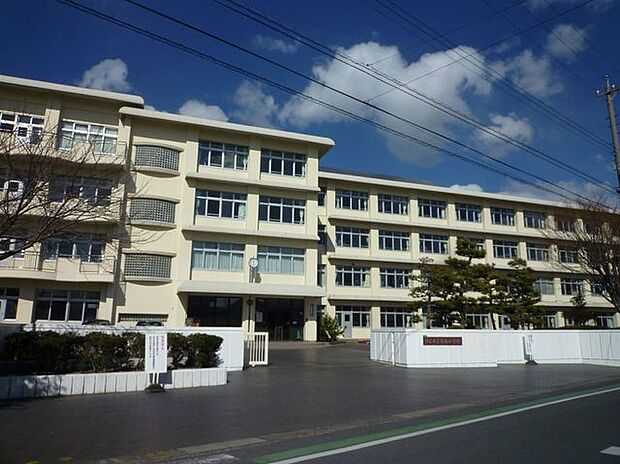 葵西小学校(1380m)