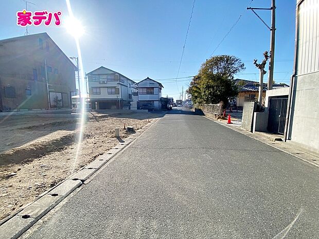 前面道路:北側約6m幅