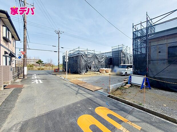 静かな住宅街で、車の出入りもスムーズです。