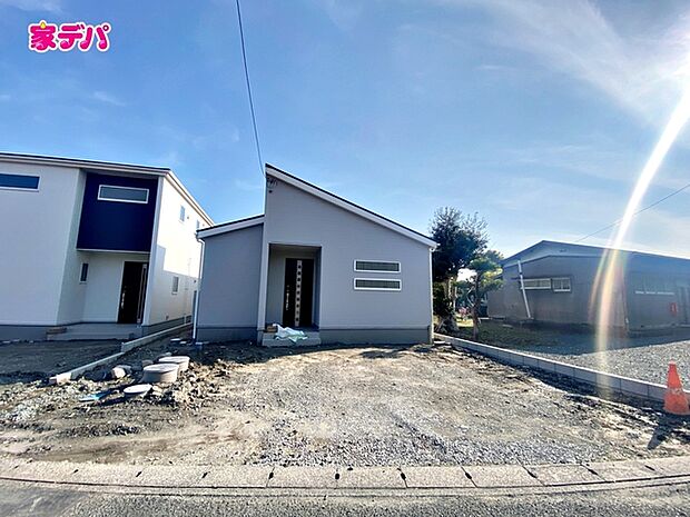 足場が外れました！現地ご案内いたします。お気軽にお問い合わせください！（右側） 