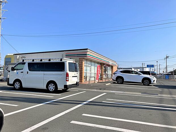 セブンイレブン浜松寺脇町(370m)