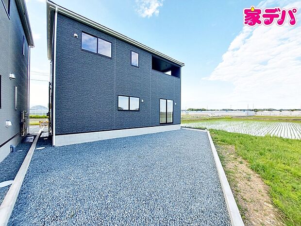 地域に密着した不動産販売でお客様のニーズに、経験豊富なスタッフが柔軟に対応させていただきます。