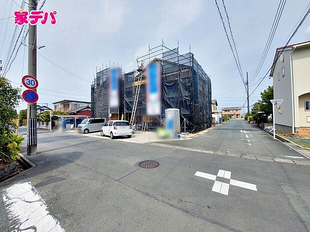 前面道路：東側約6ｍ幅 