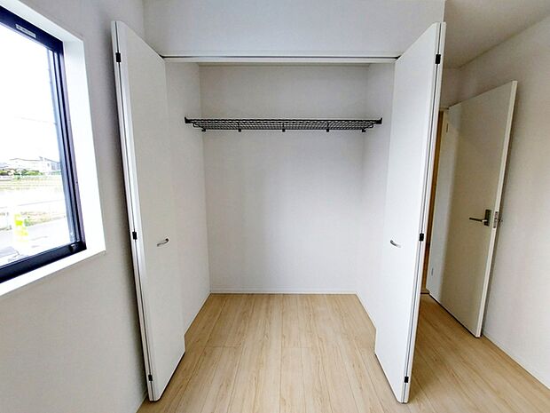 2階の各部屋には、クローゼットを設置！衣類に季節物まで使い方色々！ 