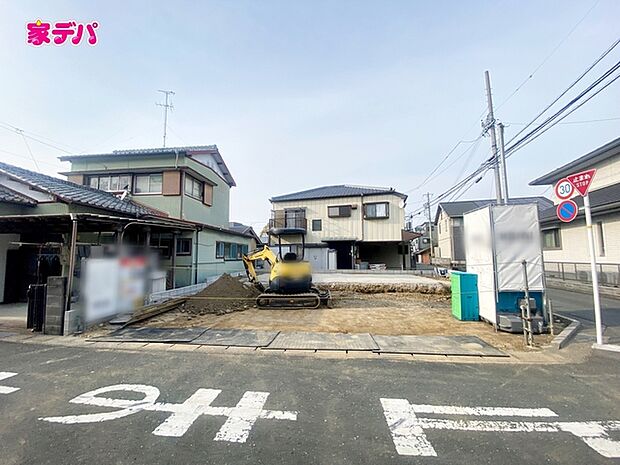 住宅ローンにご不安のあるお客様も、まずはお気軽にご相談下さい。お客様に最適な資金計画と金融機関をご案内いたします。