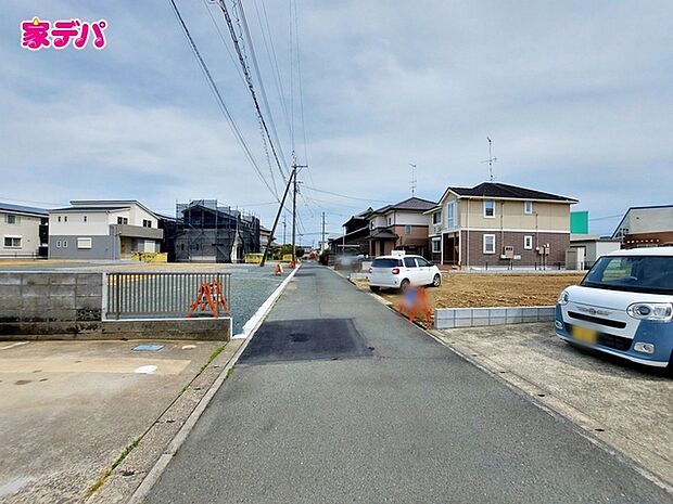 前面道路:北側約4m幅