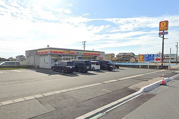 デイリーヤマザキ浜松坪井町店(530m)