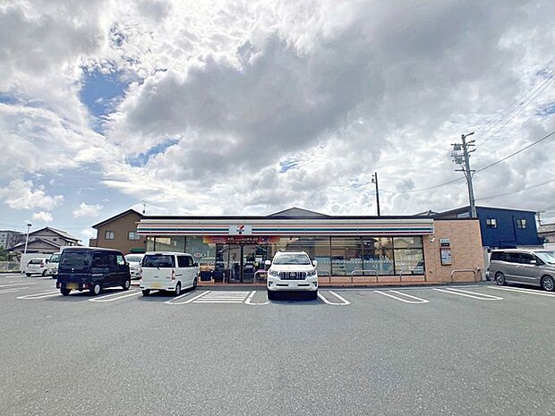 セブンイレブン浜松飯田北店（1070m）