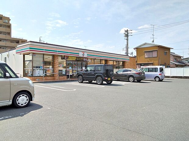 セブンイレブン浜松飯田町店(20m)