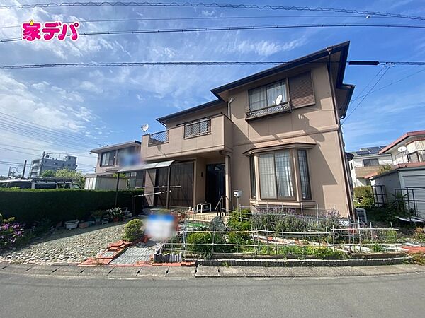 買い物施設が徒歩圏内で生活便利。バス停「和田町西」まで徒歩3分でアクセス良好！更地渡し。