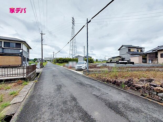 前面道路:南西側約5.23m幅