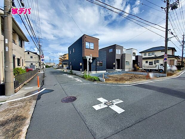 前面道路：北側約6.5ｍ幅
