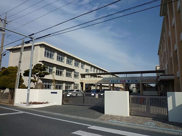 蒲小学校(830m)
