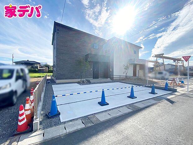 資料のご請求も迅速に対応させていただきます。住宅ローンのご相談もお気軽にお問い合わせください。