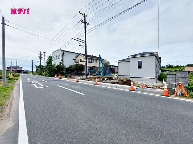 前面道路：東側約7.3ｍ幅