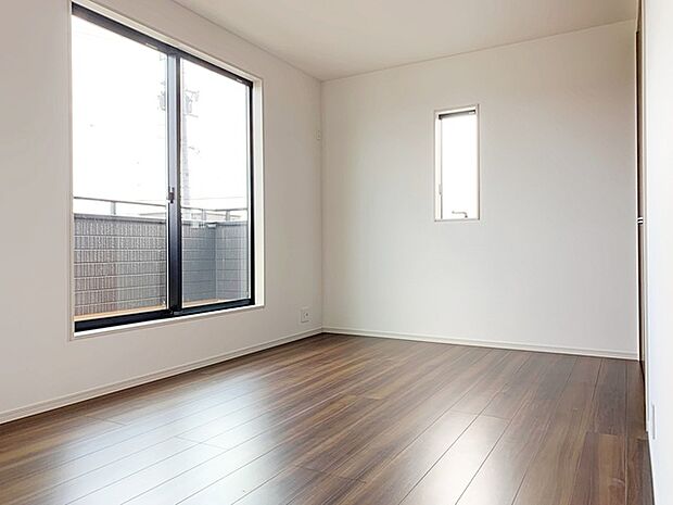 【施工例】お子様の一人部屋に最適な居室です。クローゼット付きで自然とお片付けできる環境に!