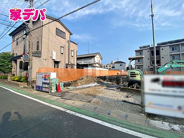 基礎工事中です。ご見学希望のお客様につきましては同型同仕様の物件にご案内いたします