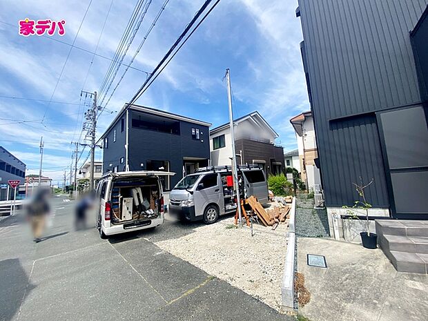 足場が外れました!現地ご案内いたします。周辺環境や陽当たりなどもあわせてご確認いただけます。実際の住み心地をイメージしながらご見学いただけますので、お気軽にお問い合わせください!