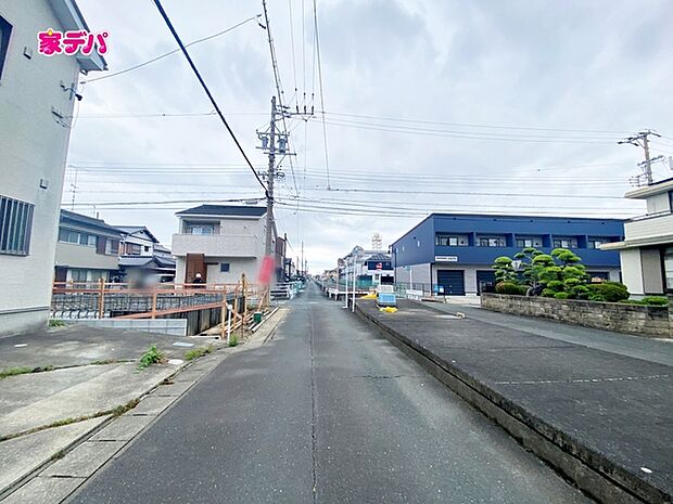 前面道路:北側約4m幅