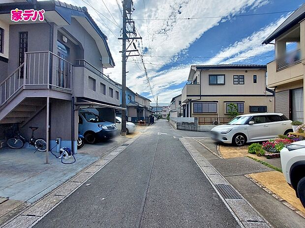 前面道路:北側約4m幅