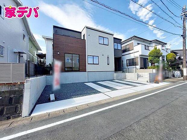 現地や周辺環境もあわせてご確認いただけます。現地ご案内いたします。お気軽にお問い合わせください。実際の陽当たりや前面道路、周辺の環境などもぜひ現地でご確認ください。スタッフが丁寧にご案内いたします。 