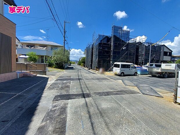 前面道路:南西側約6m幅