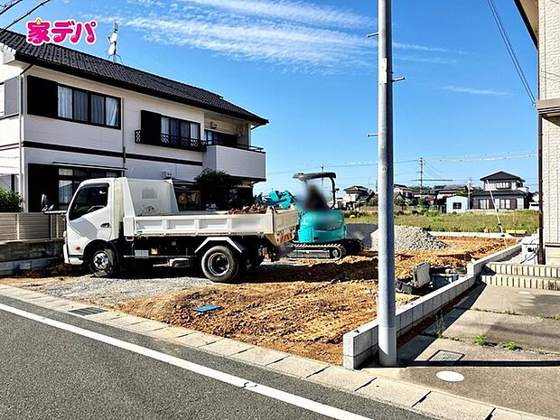 【限定1邸】建築予定地です! ・長期優良住宅 ・3LDK ・LDK27.2帖 ・全居室収納完備 ・リビング階段 ・学習カウンター ・パントリー ・ウォークインクローゼット ・全室2面採光